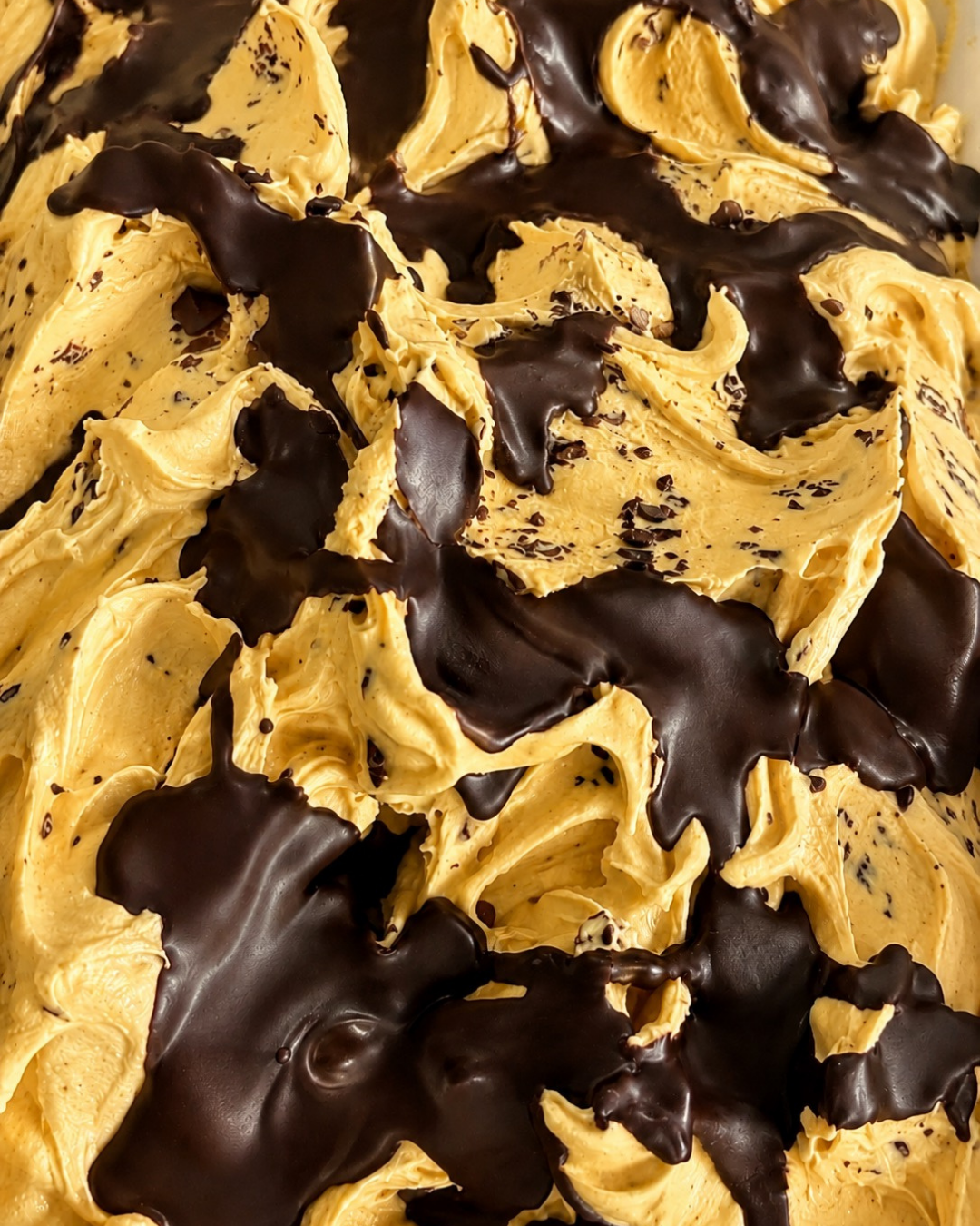 Helado de naranja con chocolate